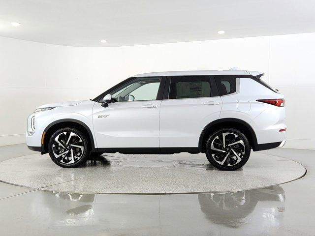 2025 Mitsubishi Outlander Plug-In Hybrid SE