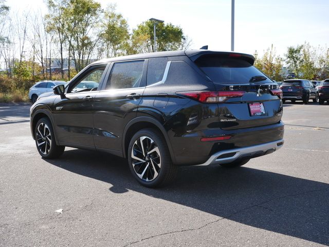 2025 Mitsubishi Outlander Plug-In Hybrid SE