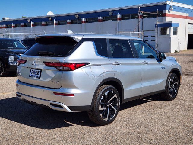 2025 Mitsubishi Outlander Plug-In Hybrid SE