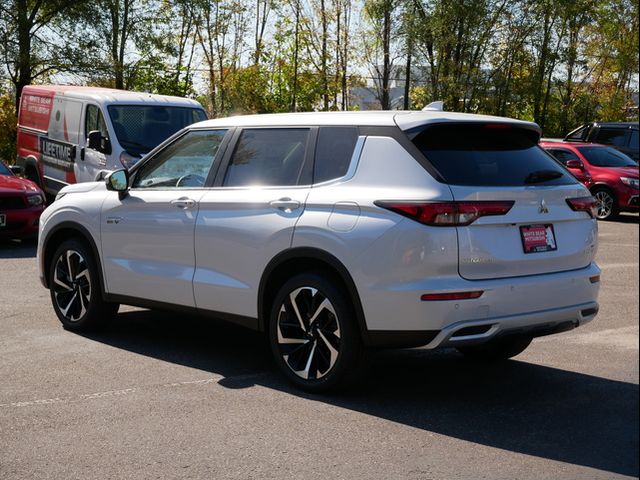 2025 Mitsubishi Outlander Plug-In Hybrid SE