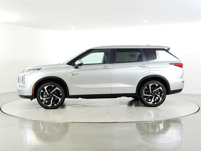 2025 Mitsubishi Outlander Plug-In Hybrid SE