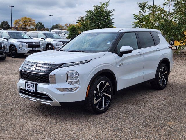 2025 Mitsubishi Outlander Plug-In Hybrid SE