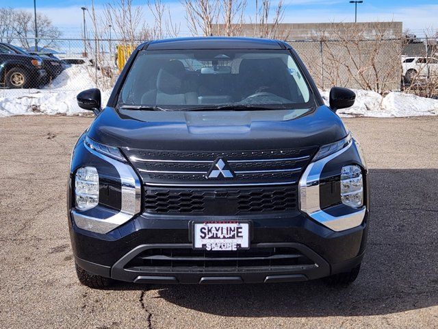 2025 Mitsubishi Outlander Plug-In Hybrid ES