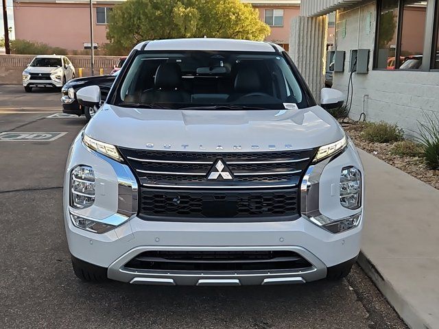 2025 Mitsubishi Outlander Plug-In Hybrid SE