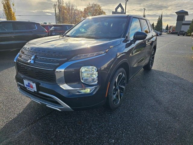 2025 Mitsubishi Outlander Plug-In Hybrid SE