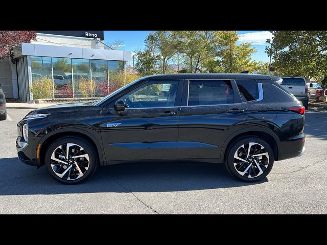 2025 Mitsubishi Outlander Plug-In Hybrid SE