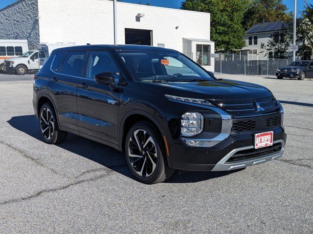 2025 Mitsubishi Outlander Plug-In Hybrid SE