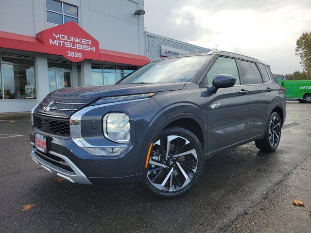 2025 Mitsubishi Outlander Plug-In Hybrid SE