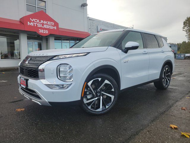 2025 Mitsubishi Outlander Plug-In Hybrid SE