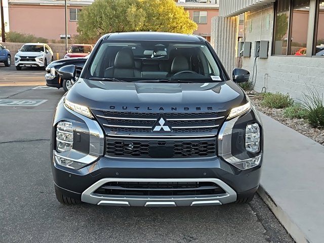 2025 Mitsubishi Outlander Plug-In Hybrid SE