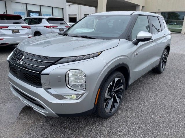 2025 Mitsubishi Outlander Plug-In Hybrid SE