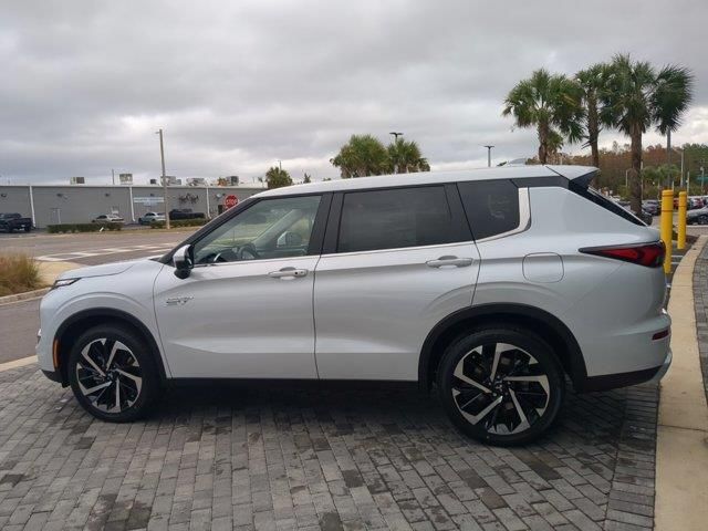 2025 Mitsubishi Outlander Plug-In Hybrid SE