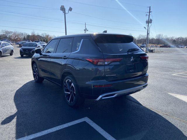 2025 Mitsubishi Outlander Plug-In Hybrid SE