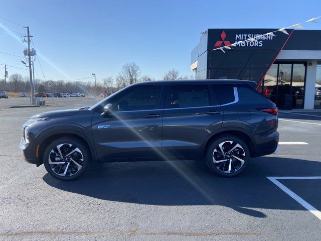 2025 Mitsubishi Outlander Plug-In Hybrid SE