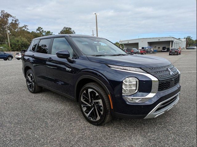 2025 Mitsubishi Outlander Plug-In Hybrid SE