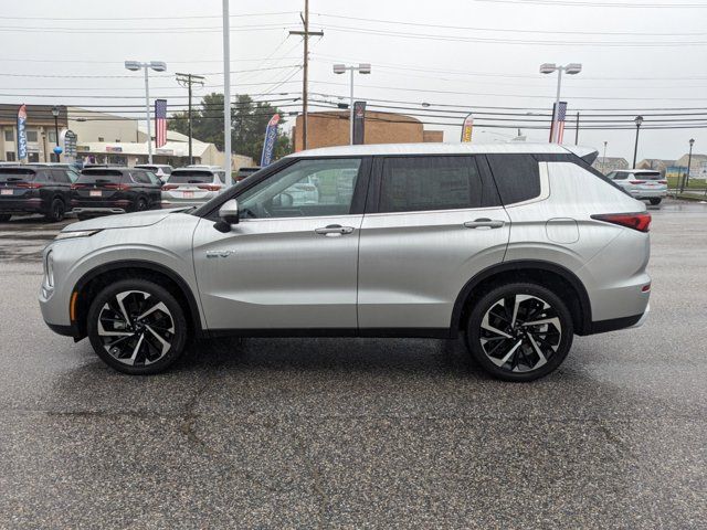 2025 Mitsubishi Outlander Plug-In Hybrid SE