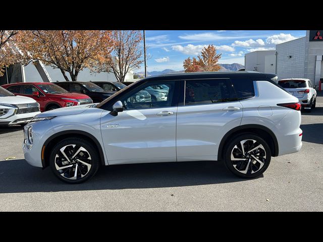 2025 Mitsubishi Outlander Plug-In Hybrid SEL