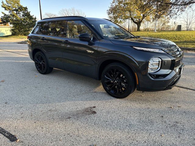 2025 Mitsubishi Outlander Plug-In Hybrid SEL Black Edition