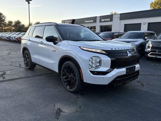 2025 Mitsubishi Outlander Plug-In Hybrid SEL Black Edition