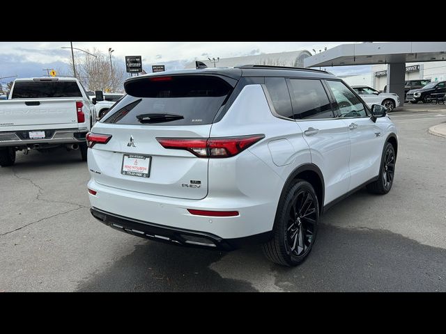 2025 Mitsubishi Outlander Plug-In Hybrid SEL Black Edition