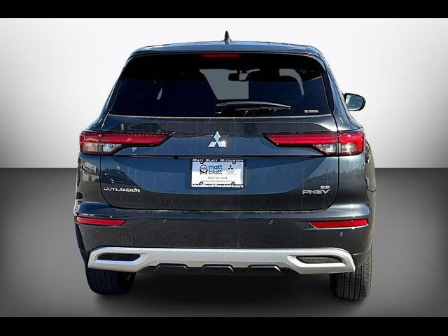 2025 Mitsubishi Outlander Plug-In Hybrid SE