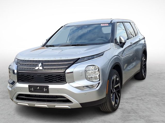 2025 Mitsubishi Outlander Plug-In Hybrid SE