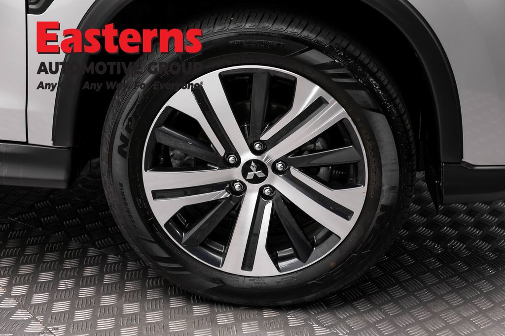 2025 Mitsubishi Outlander Sport 43