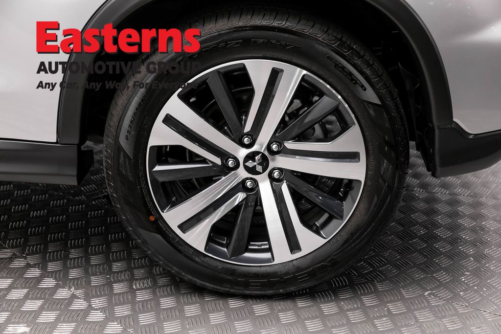 2025 Mitsubishi Outlander Sport 39