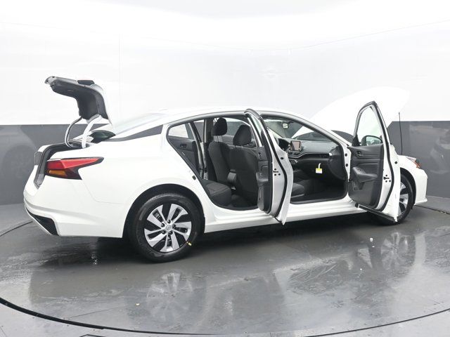 2025 Nissan Altima S