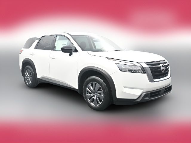 2025 Nissan Pathfinder S