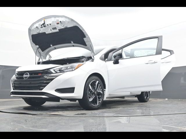 2025 Nissan Versa SR