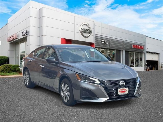 2025 Nissan Altima S