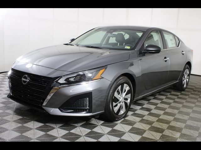 2025 Nissan Altima S