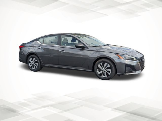 2025 Nissan Altima S