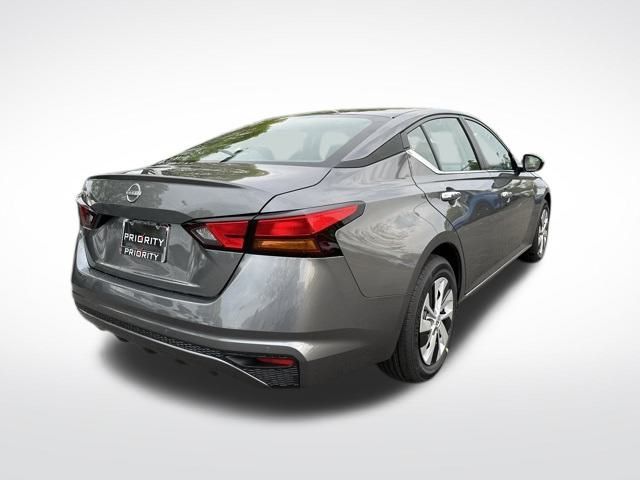 2025 Nissan Altima S