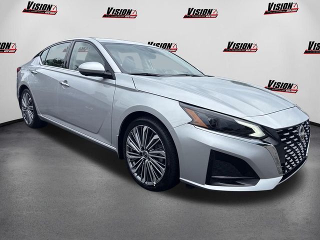 2025 Nissan Altima SL
