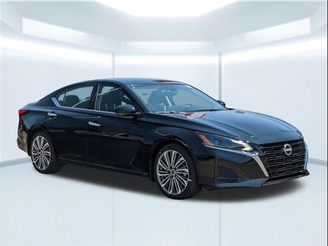 2025 Nissan Altima SL