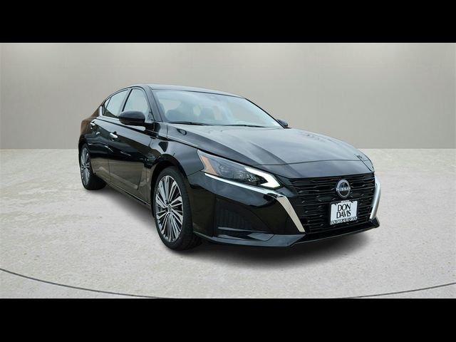 2025 Nissan Altima SL