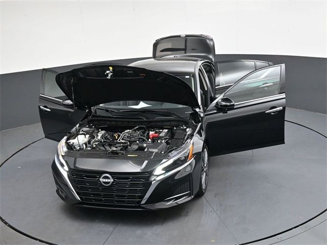 2025 Nissan Altima SL