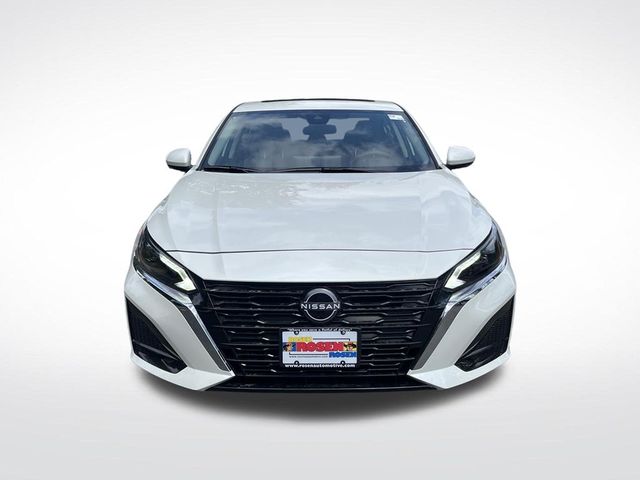 2025 Nissan Altima SL