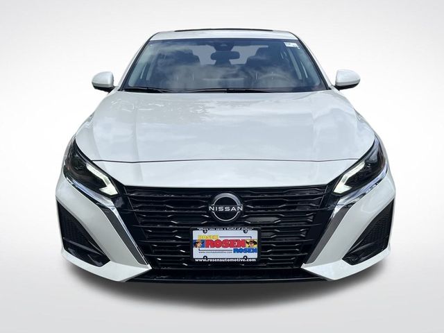 2025 Nissan Altima SL