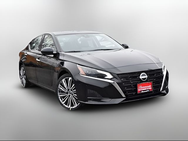 2025 Nissan Altima SL