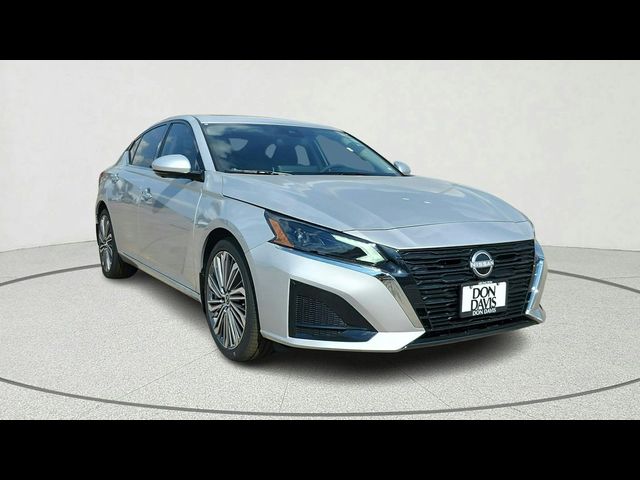 2025 Nissan Altima SL