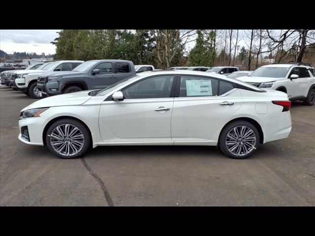 2025 Nissan Altima SL