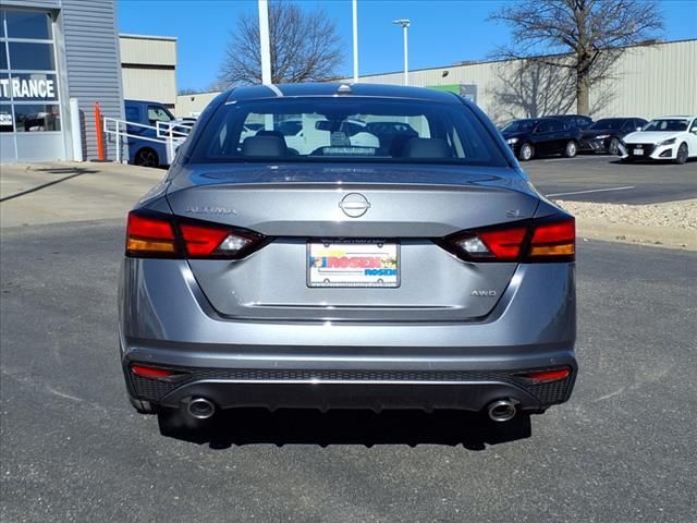 2025 Nissan Altima SL