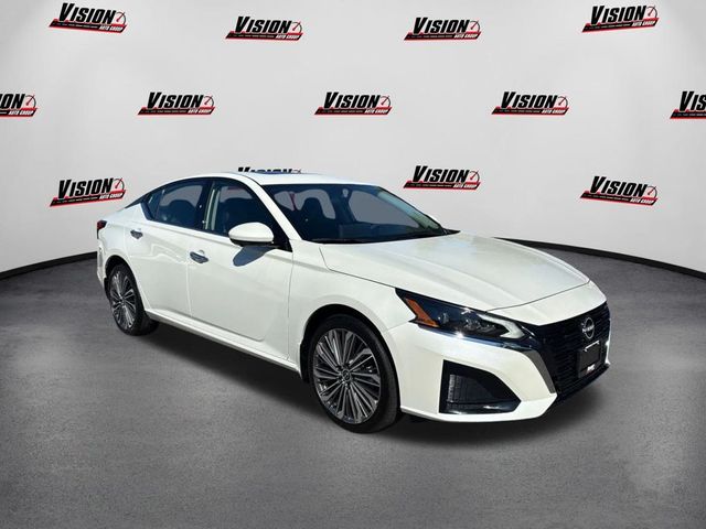 2025 Nissan Altima SL