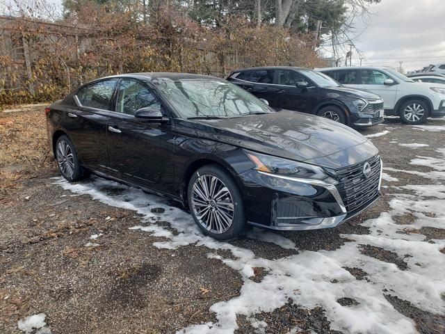 2025 Nissan Altima SL