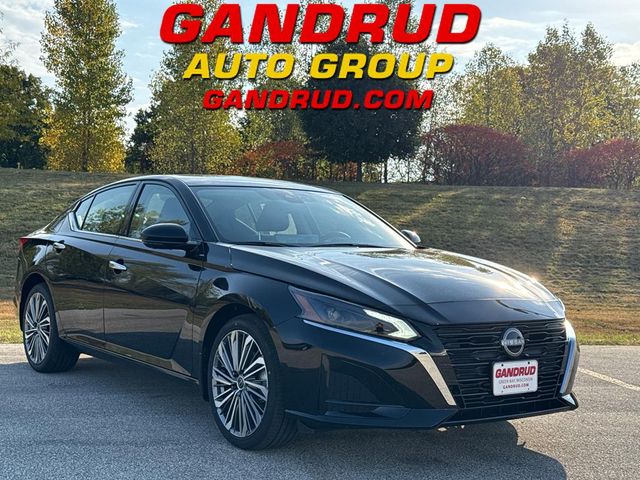 2025 Nissan Altima SL