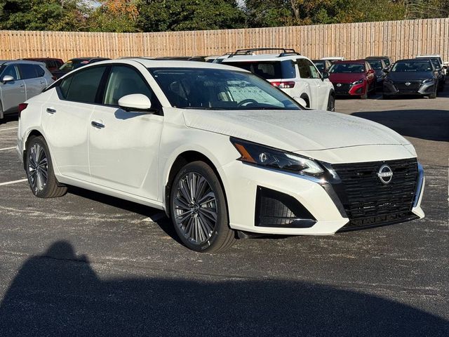 2025 Nissan Altima SL