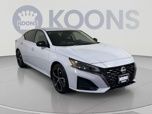 2025 Nissan Altima SR